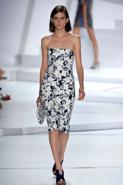 Look 39